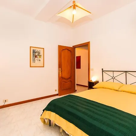 Principe Railway Station Flat Appartement